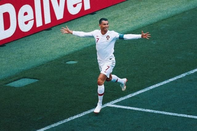  法甲半程最佳阵容巴黎四将入选  